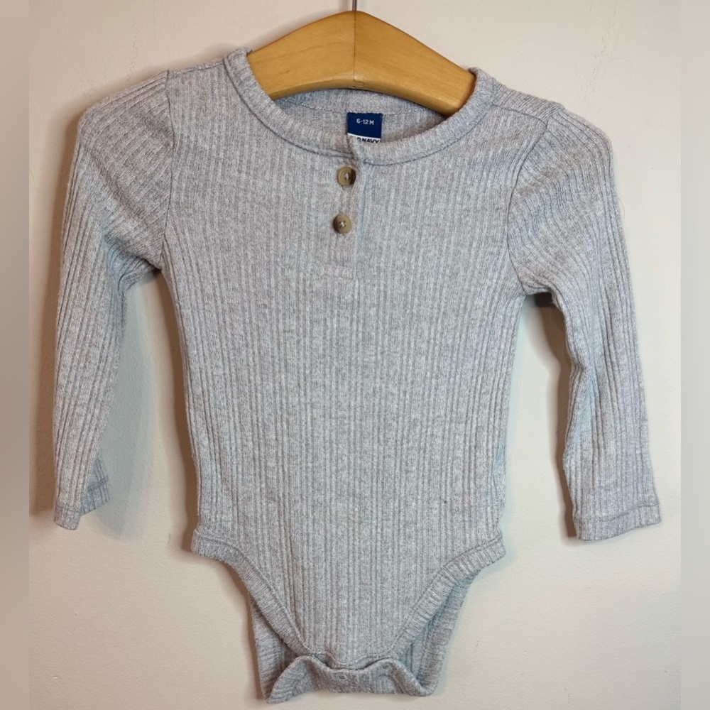 Old Navy |Gray Ribbed Long Sleeve Henley Baby Onesie | Size 6-12 Months